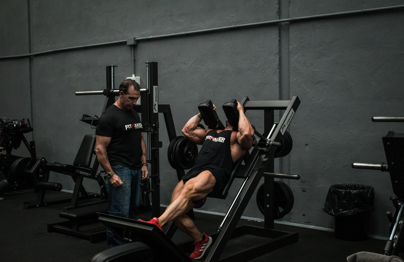 maquinas y herramientas para gimnasio